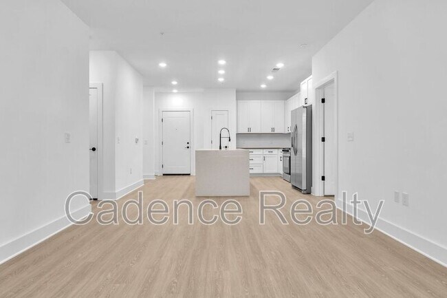 Building Photo - 610 S Kerr Ave