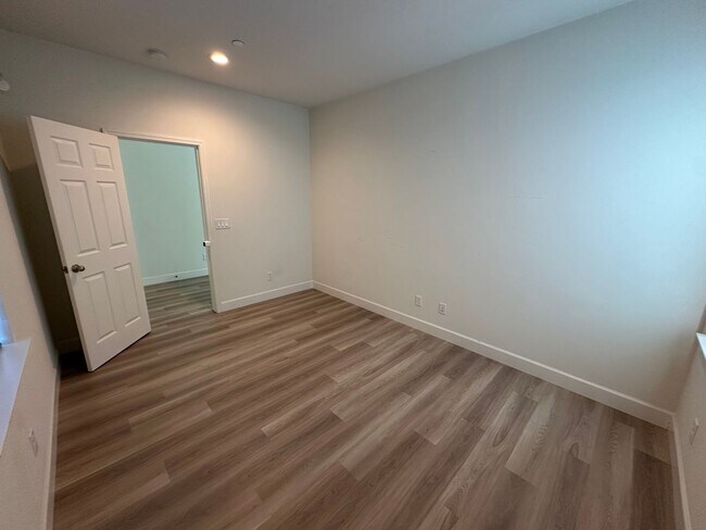 Building Photo - 3010 Granger St