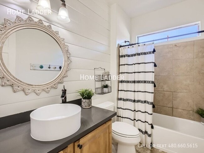 Building Photo - 29683 N 69th Dr