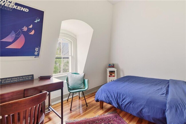 Building Photo - 364 Bellevue Ave