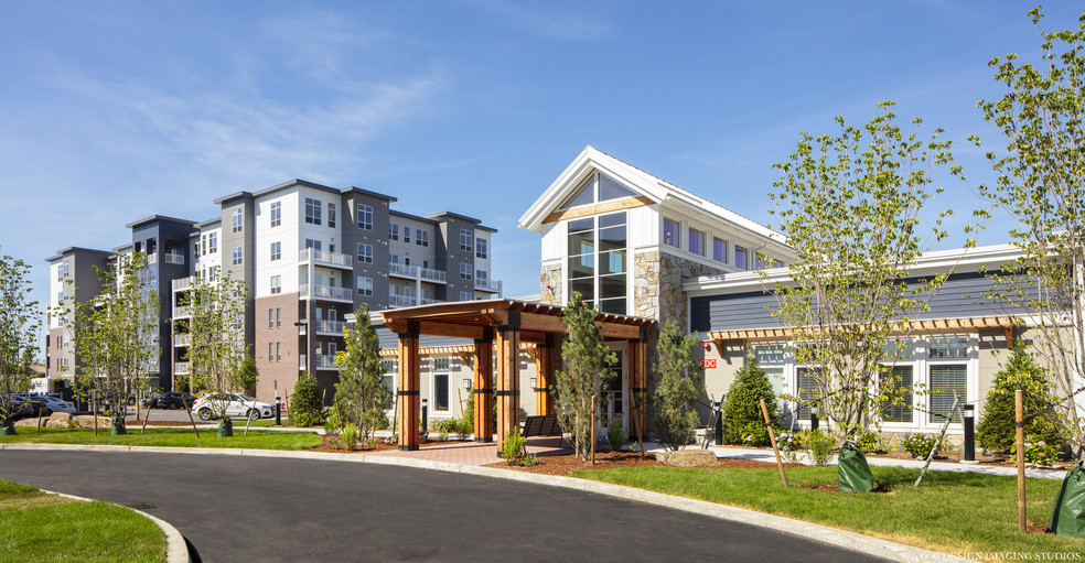 Primary Photo - Elevation Apartments at Crown Colony