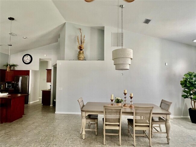Building Photo - 2515 NW 53rd Ave Rd