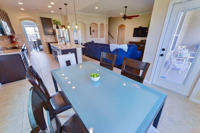 Building Photo - Beautiful upgraded home in Tuscany Meadows, Harker Heights