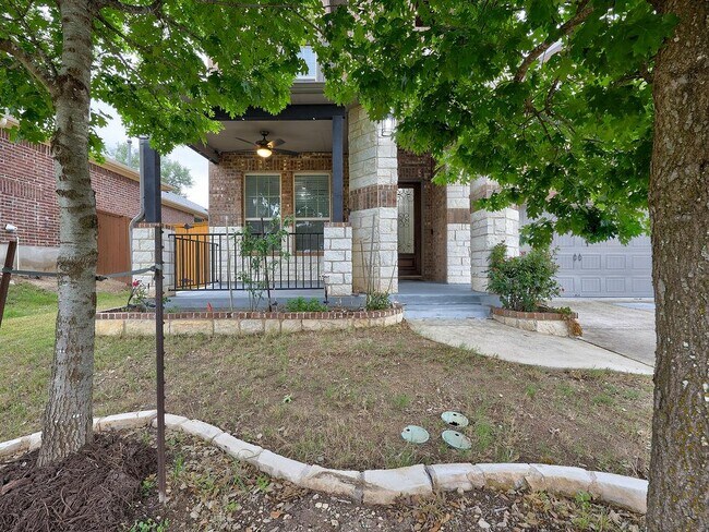 Building Photo - 4312 Privacy Hedge St