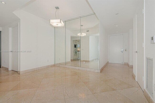 Building Photo - 4779 Collins Ave