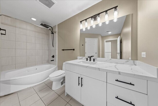 Building Photo - Stunningly Remodeled Studio High-Rise Unit For Rent