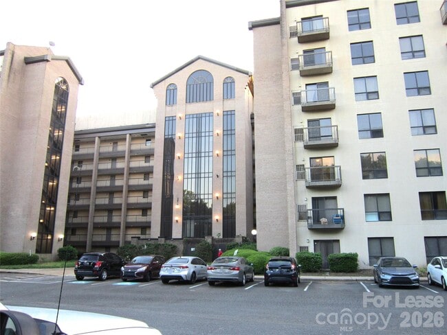 Building Photo - 211 Heritage Blvd