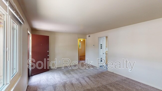 Building Photo - 411 N 30th St