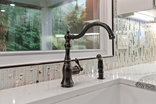 Building Photo - 34 Wildmeadow Rd