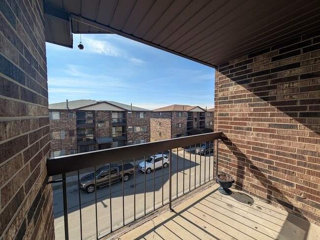 Building Photo - 9024 Lincoln Ct