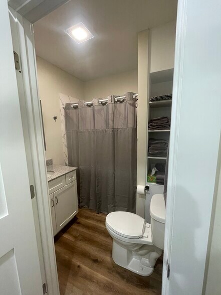 Large stall shower - 151 E Allen St