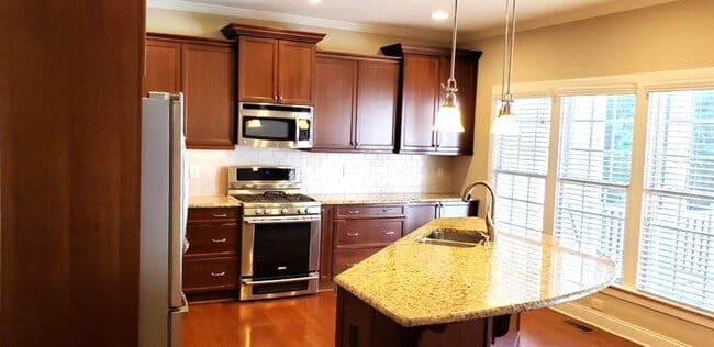 Building Photo - Coming Soon! Location! Location! Beautiful townhouse in a quiet neighborhood in West Cary off of ...