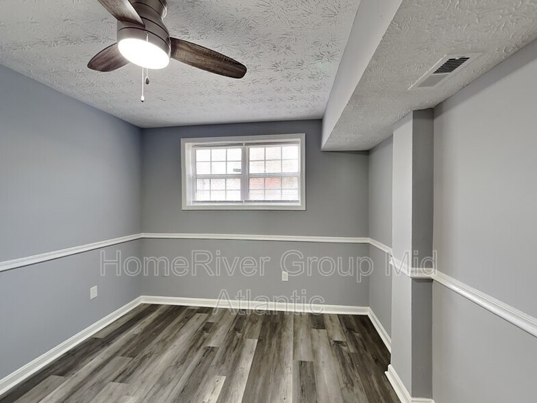 Building Photo - 5543 E Boniwood Turn