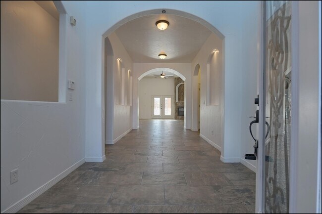 Building Photo - 3065 Snowy Point Dr