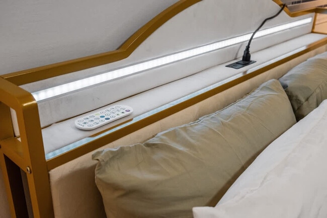 Building Photo - 1676 Raynell Way