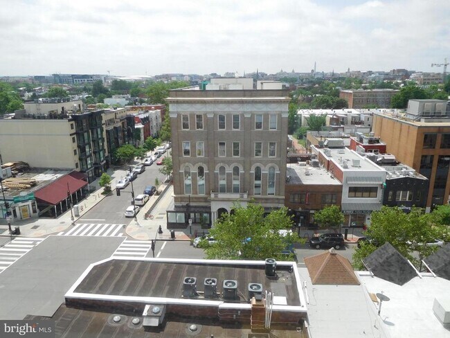 Building Photo - 2020 12th St NW
