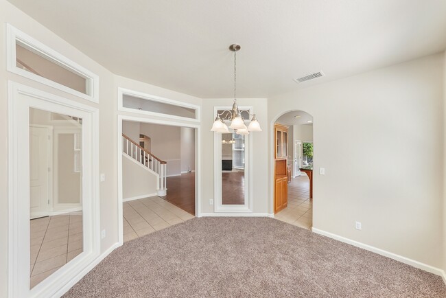 Building Photo - 1022 Prosperity Dr