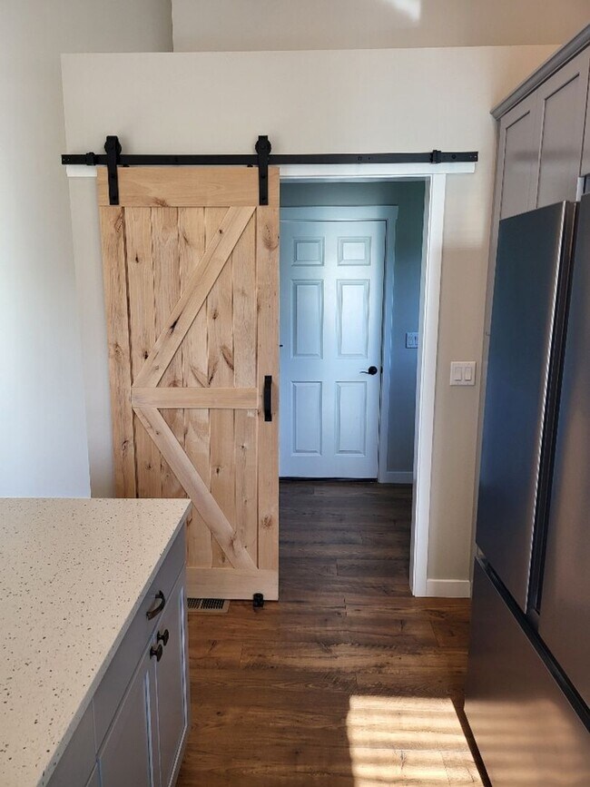 Building Photo - STATUS: AVAILABLE  | $2100.00 a month + $1...