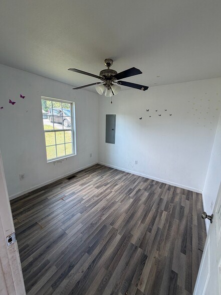 Building Photo - 144 Faith Cir