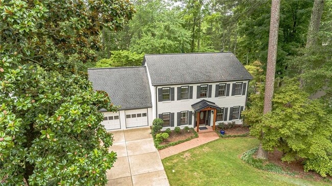 Building Photo - 2911 Bentwood Dr