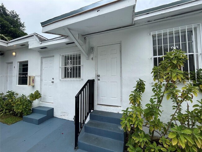 Building Photo - 601 NW 90th St