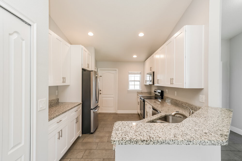 Building Photo - 433 Bloomfield Dr