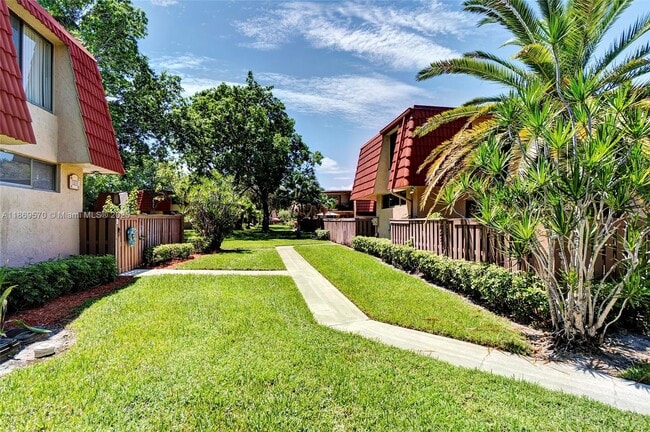 Building Photo - 8099 Severn Dr
