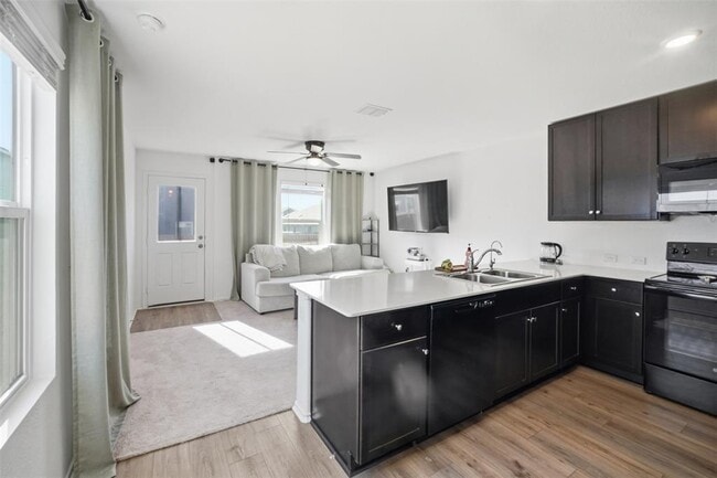 Building Photo - 625 Marty Allen Lp