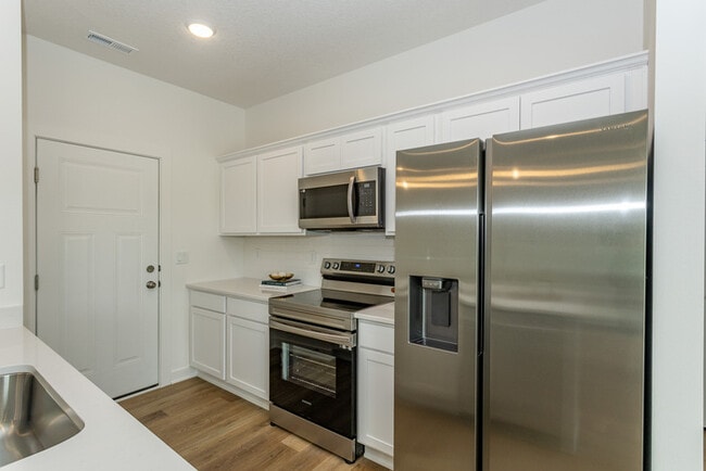 Building Photo - 3105 Bracken Pl