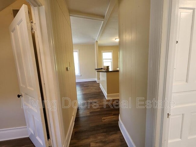 Building Photo - 15 Jackson Ave