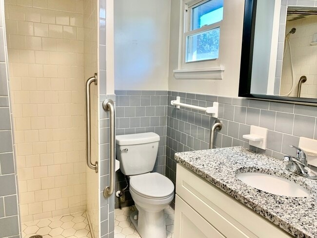 Building Photo - 3309 Armistead Dr