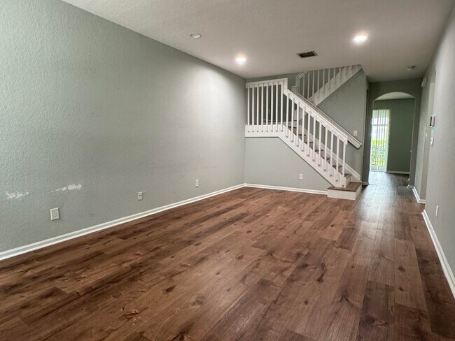 Building Photo - 4370 Legacy Ct