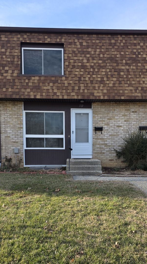 Building Photo - Convenience Meets Charm in This Frederick Gem!