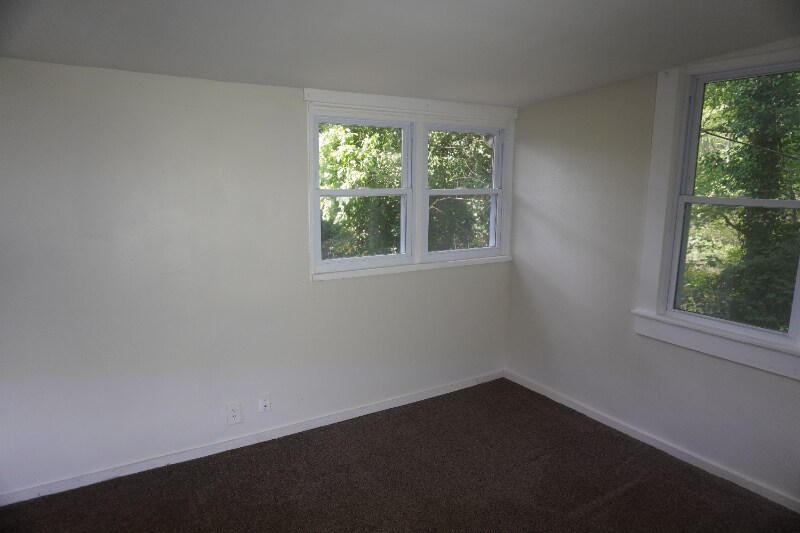 Building Photo - 2214 Vandermast Ln