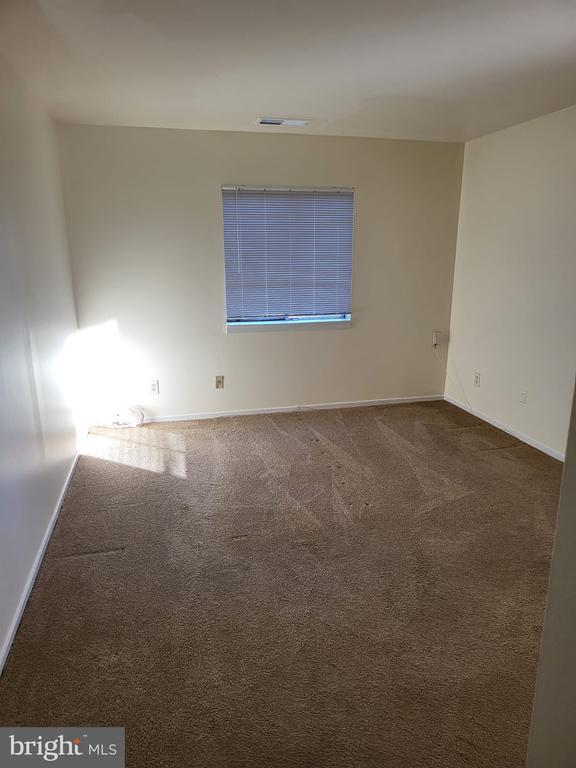 Building Photo - 19305 Club House Rd