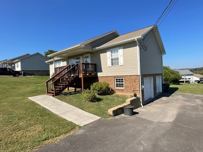 Building Photo - Furnished Home - White Pine, Tennessee