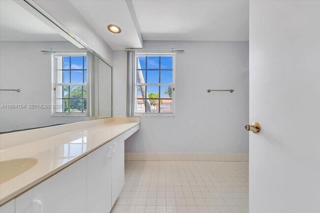 Building Photo - 11050 Nautilus Dr