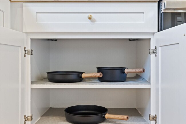 Building Photo - 1817 Andrea Pl