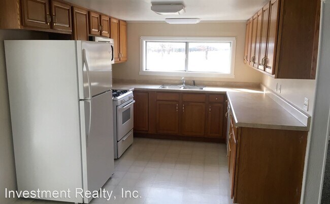 Building Photo - 2 br, 1 bath House - 25475 Richard Dr