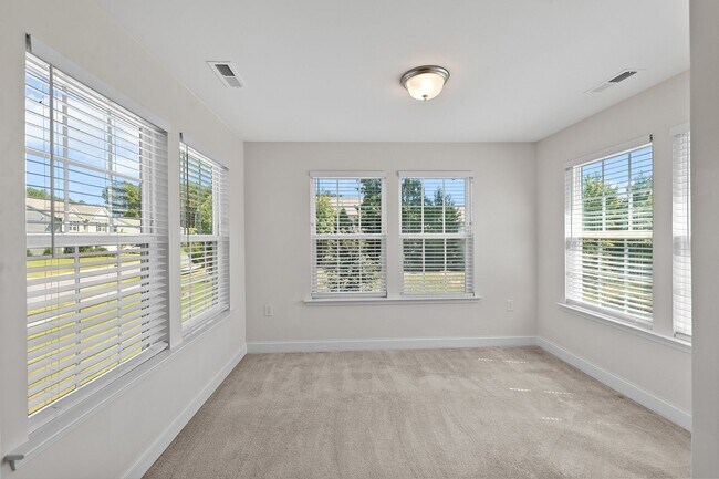 Building Photo - Spacious 4bd/3ba in Franklinton