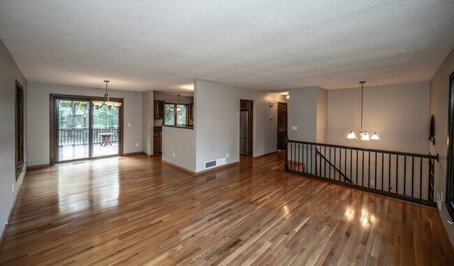Building Photo - 16169 2nd St N