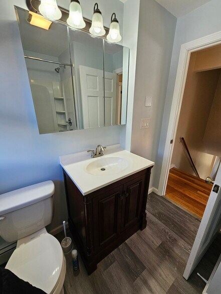 Building Photo - 1230 Smyth Rd