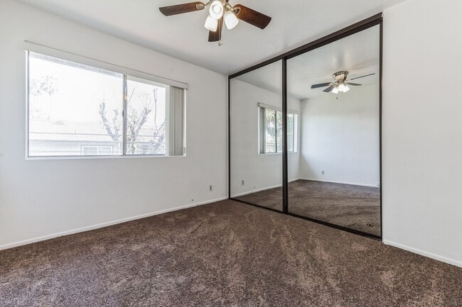 Building Photo - 74624 Driftwood Dr