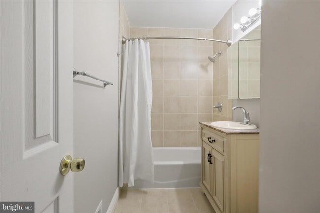 Building Photo - 10439 Courthouse Dr