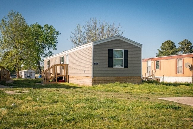 Building Photo - 184 S King Charles Ct