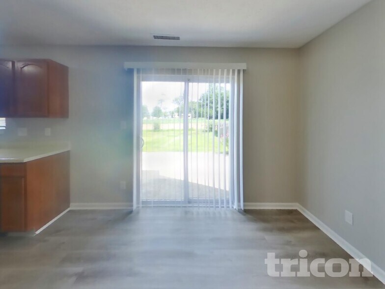 Building Photo - 6536 Frankenberger Dr