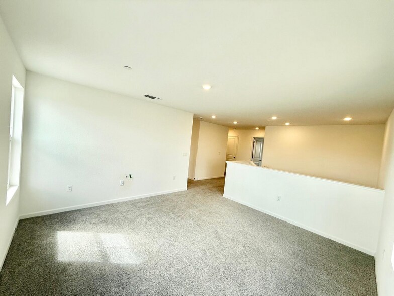 Building Photo - 1089 Carson River Ct