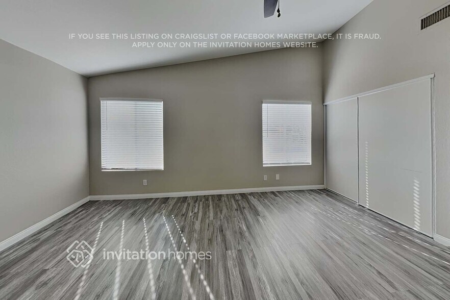 Building Photo - 4756 Illustrious St