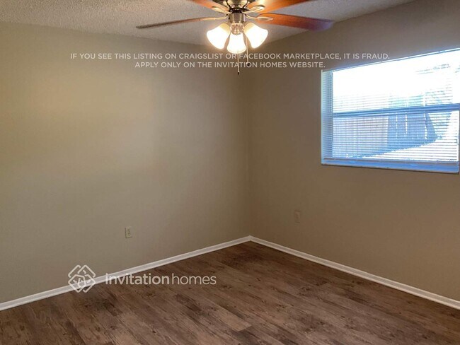 Building Photo - 8721 Schrader Blvd