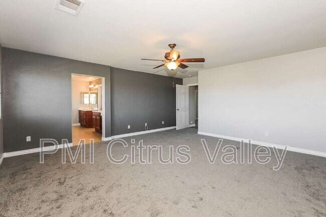 Building Photo - 28560 Sunridge Ct